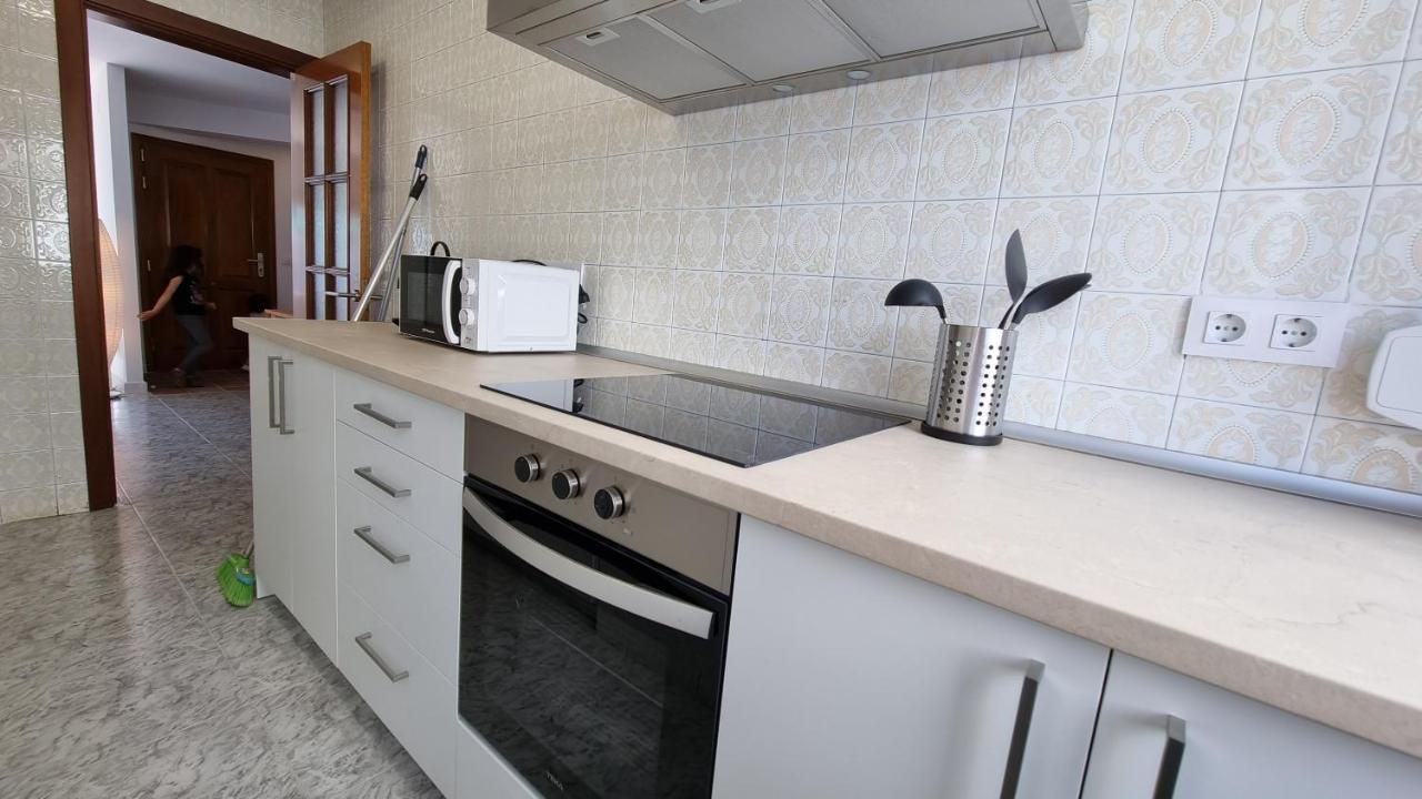 Apartamento Renovado En Barrio De Los Pescadores Roses Bagian luar foto